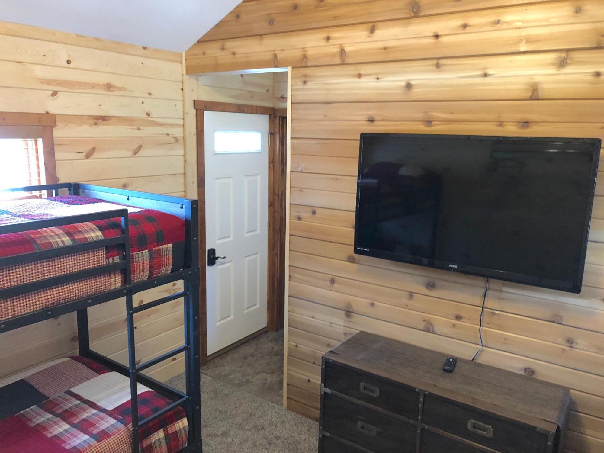 Rockerville Lodge & Cabins Keystone Bagian luar foto