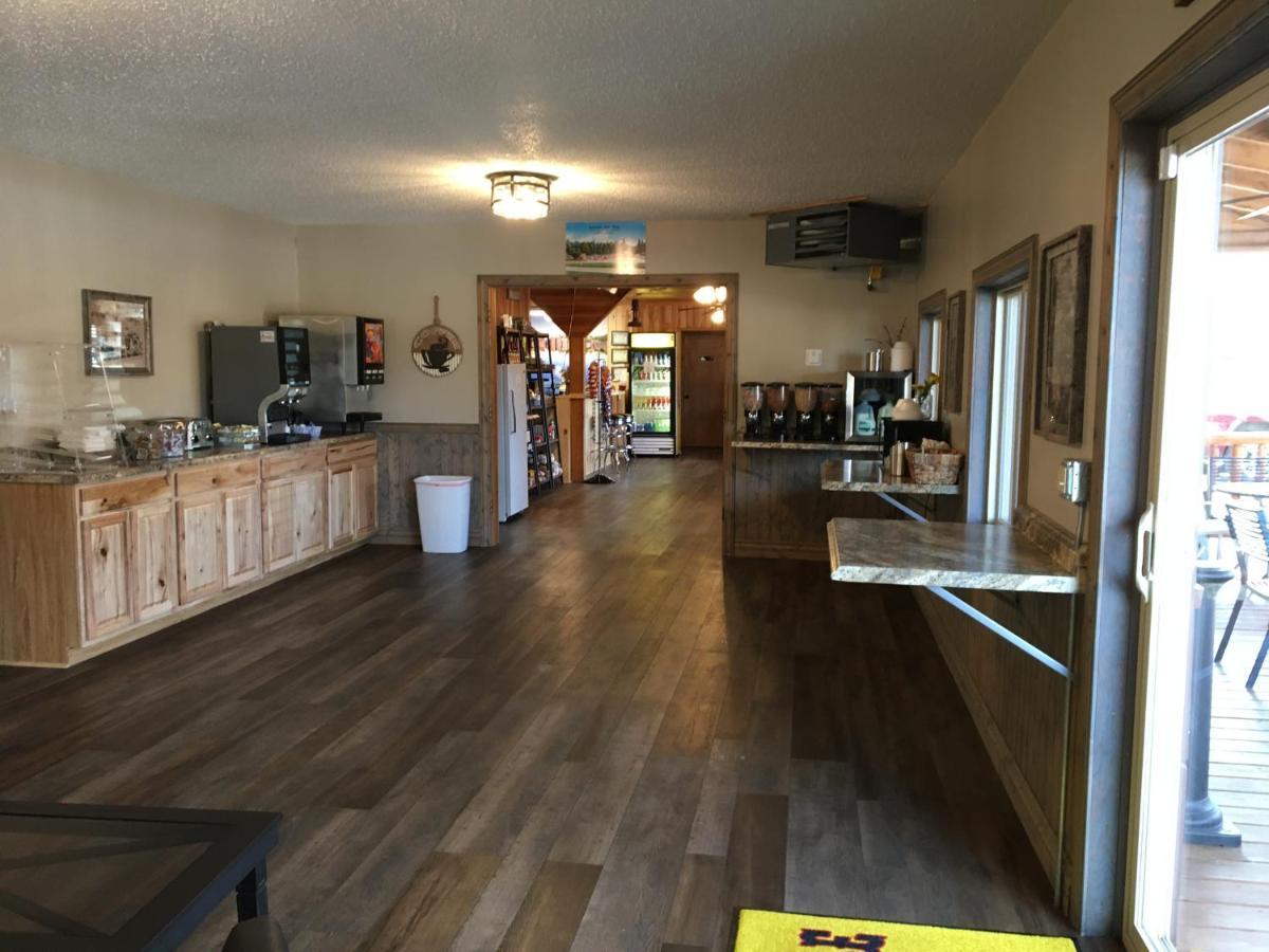 Rockerville Lodge & Cabins Keystone Bagian luar foto