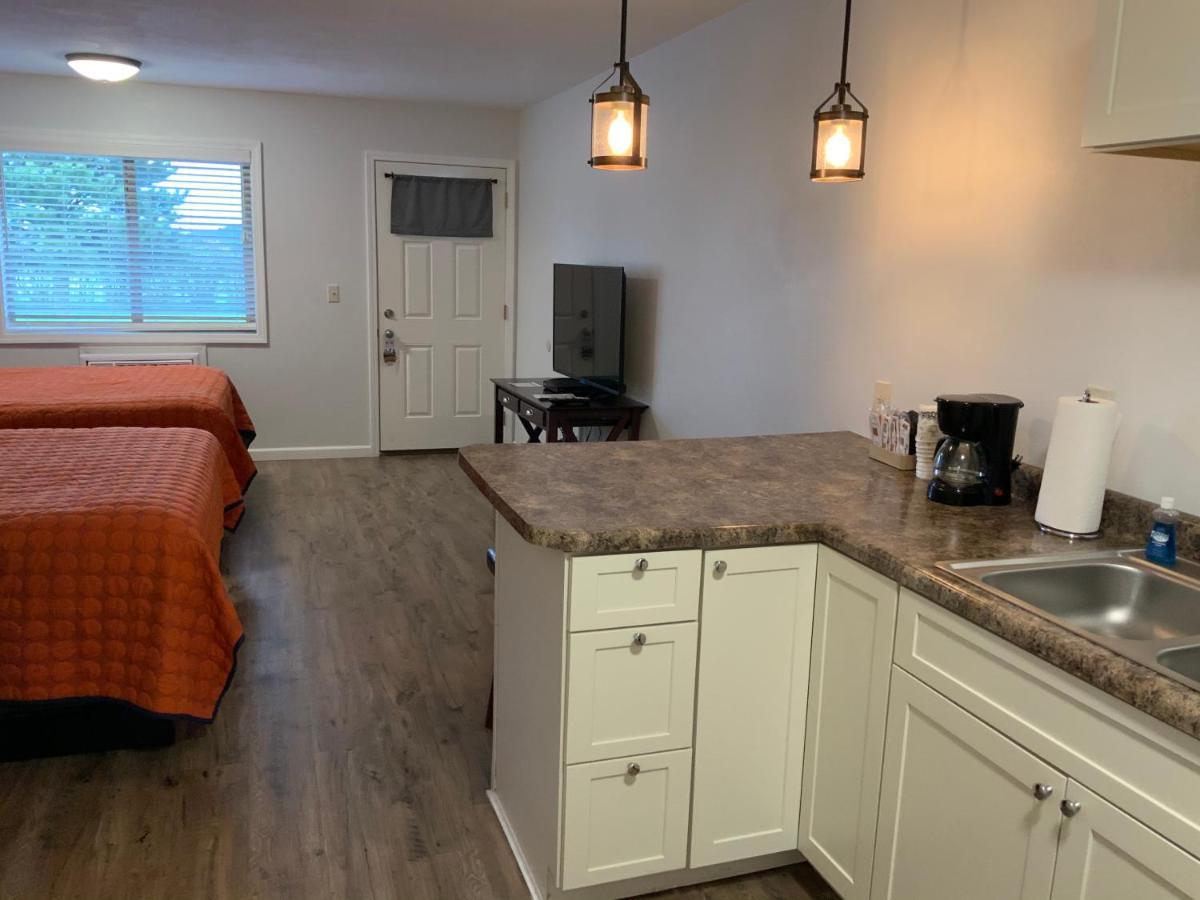 Rockerville Lodge & Cabins Keystone Bagian luar foto