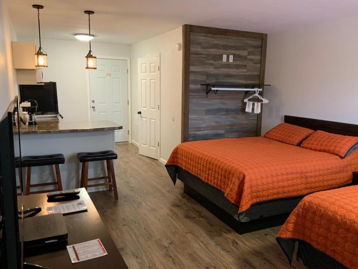 Rockerville Lodge & Cabins Keystone Bagian luar foto